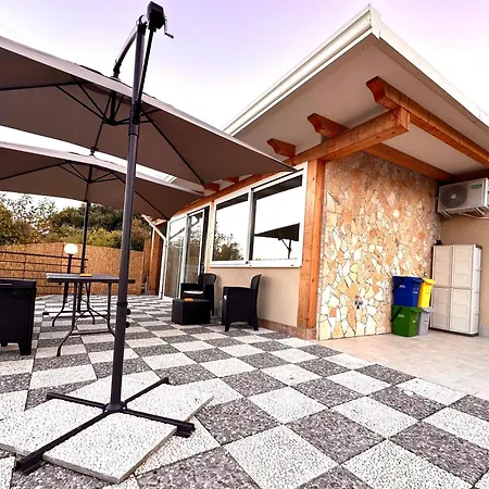 Holiday home Casa Ginlo